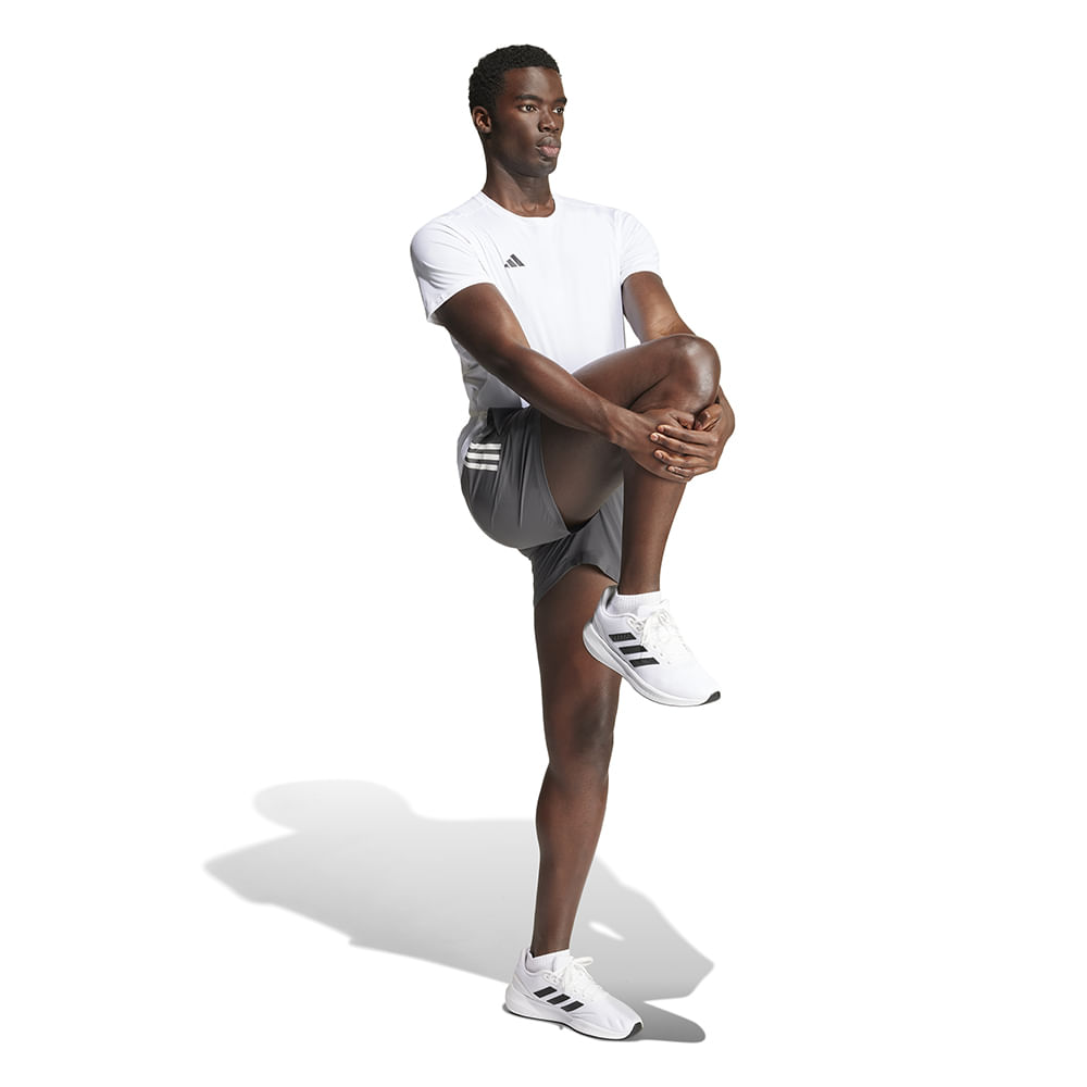 IY0716_5_APPAREL_On Model_Walking View_white.jpg